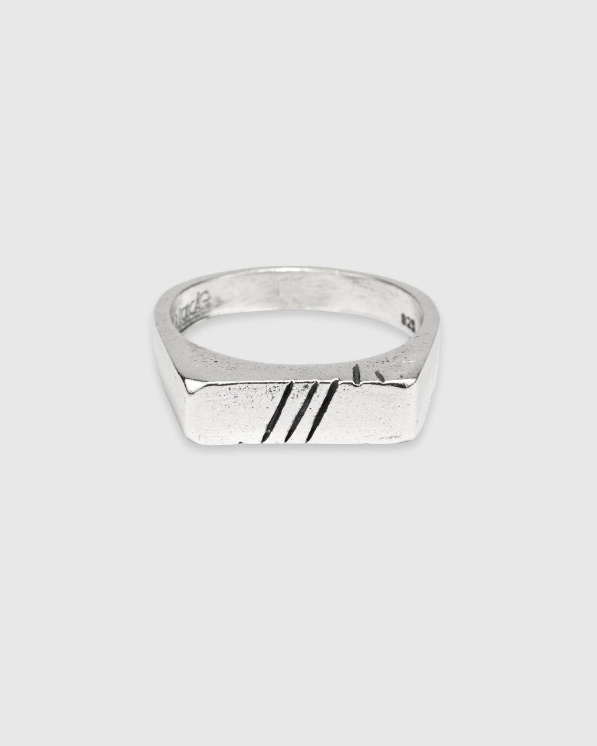 Lucky3Strike Ring