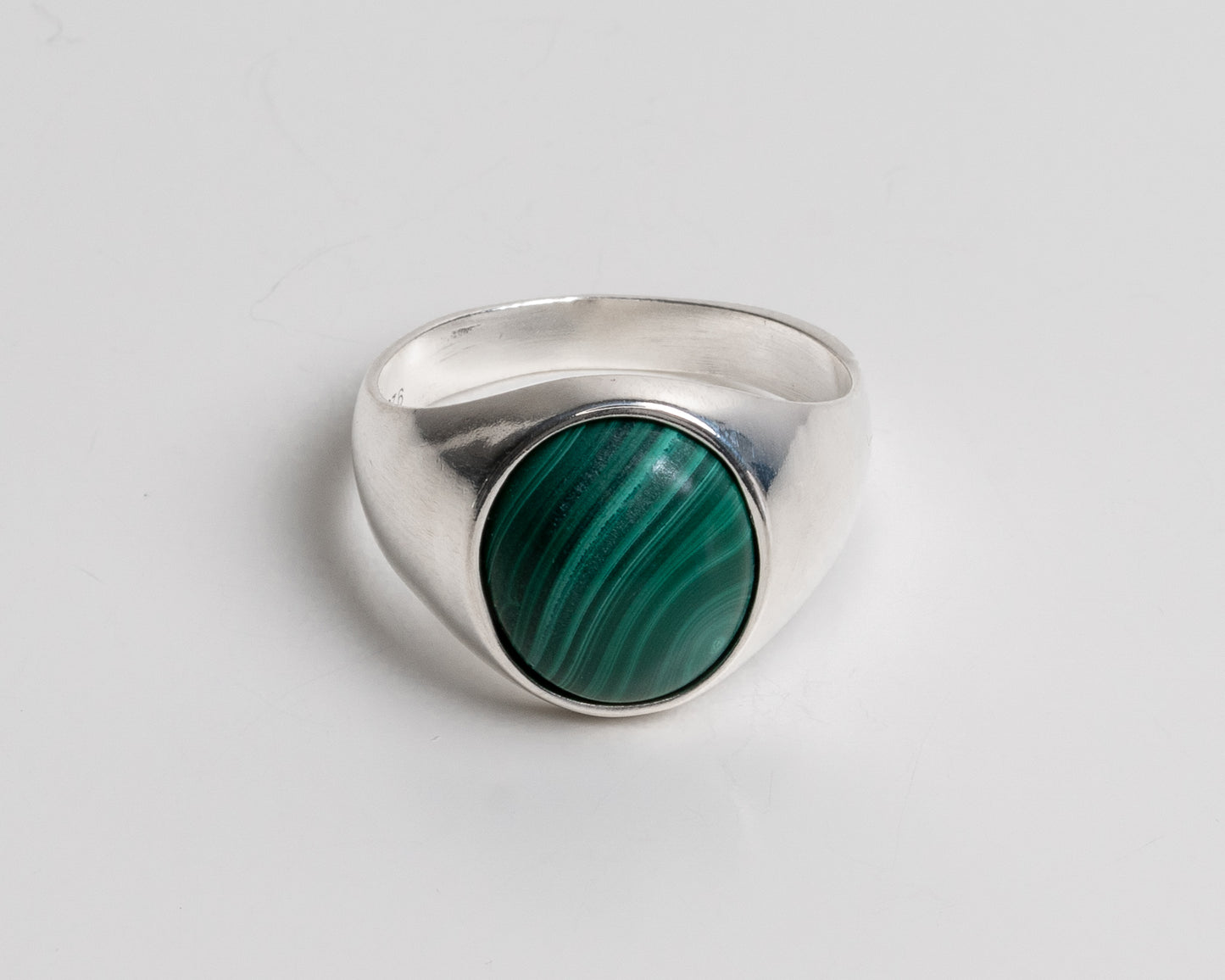 Oval - Malachite