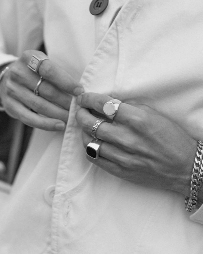 Hudson Onyx Signet Ring - 14k Solid Gold