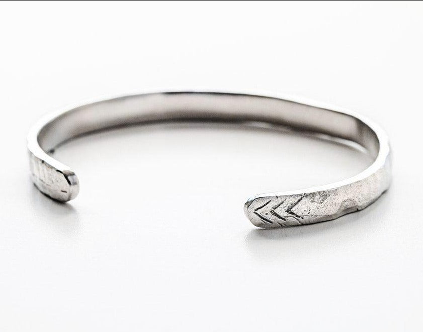 Rugged Cuff (Women's)