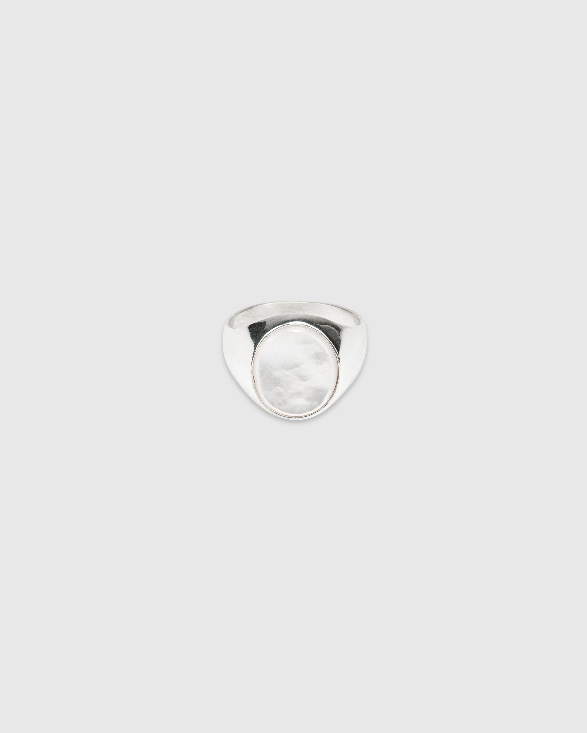Oval Pearl Signet Ring