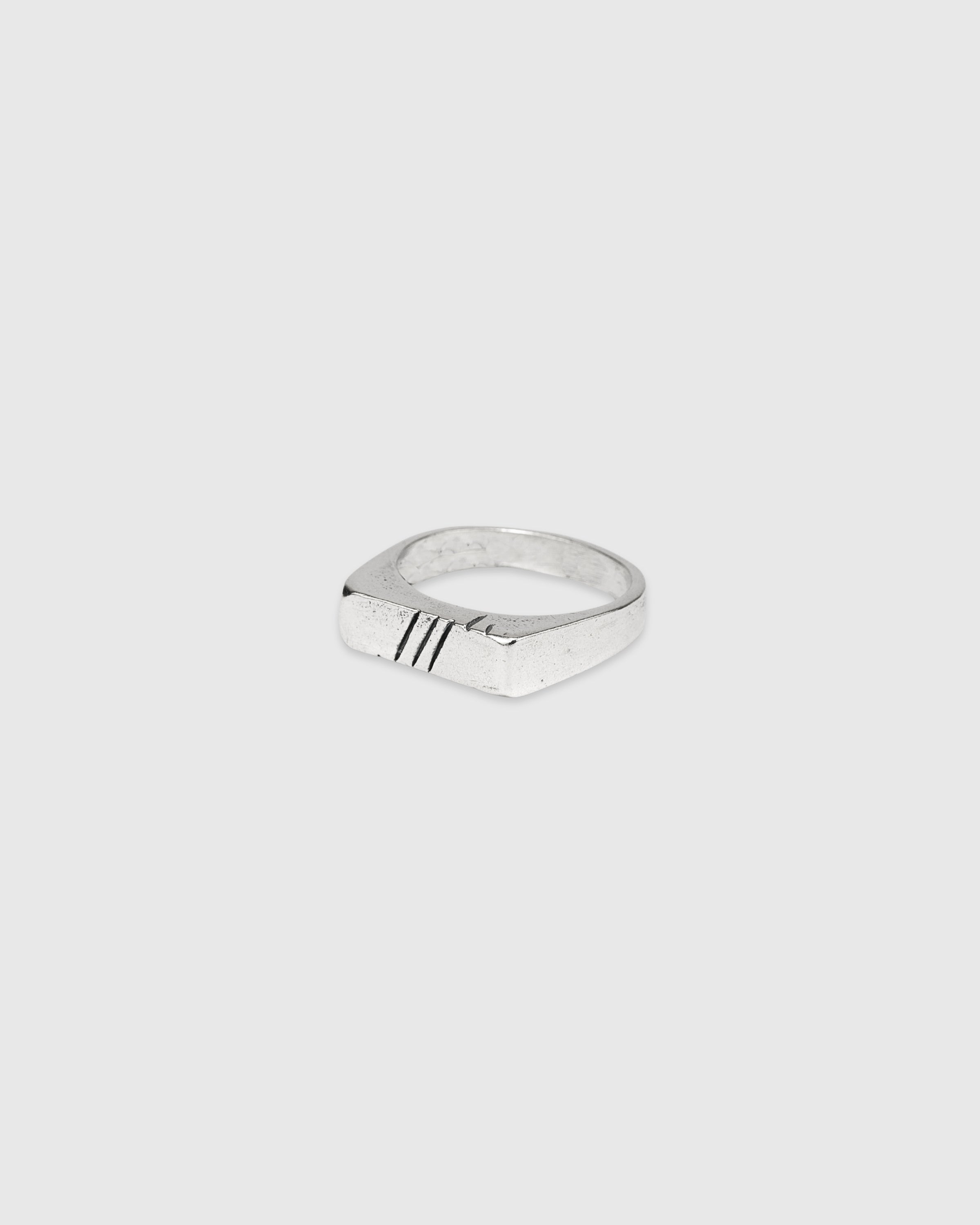 Lucky3Strike Ring
