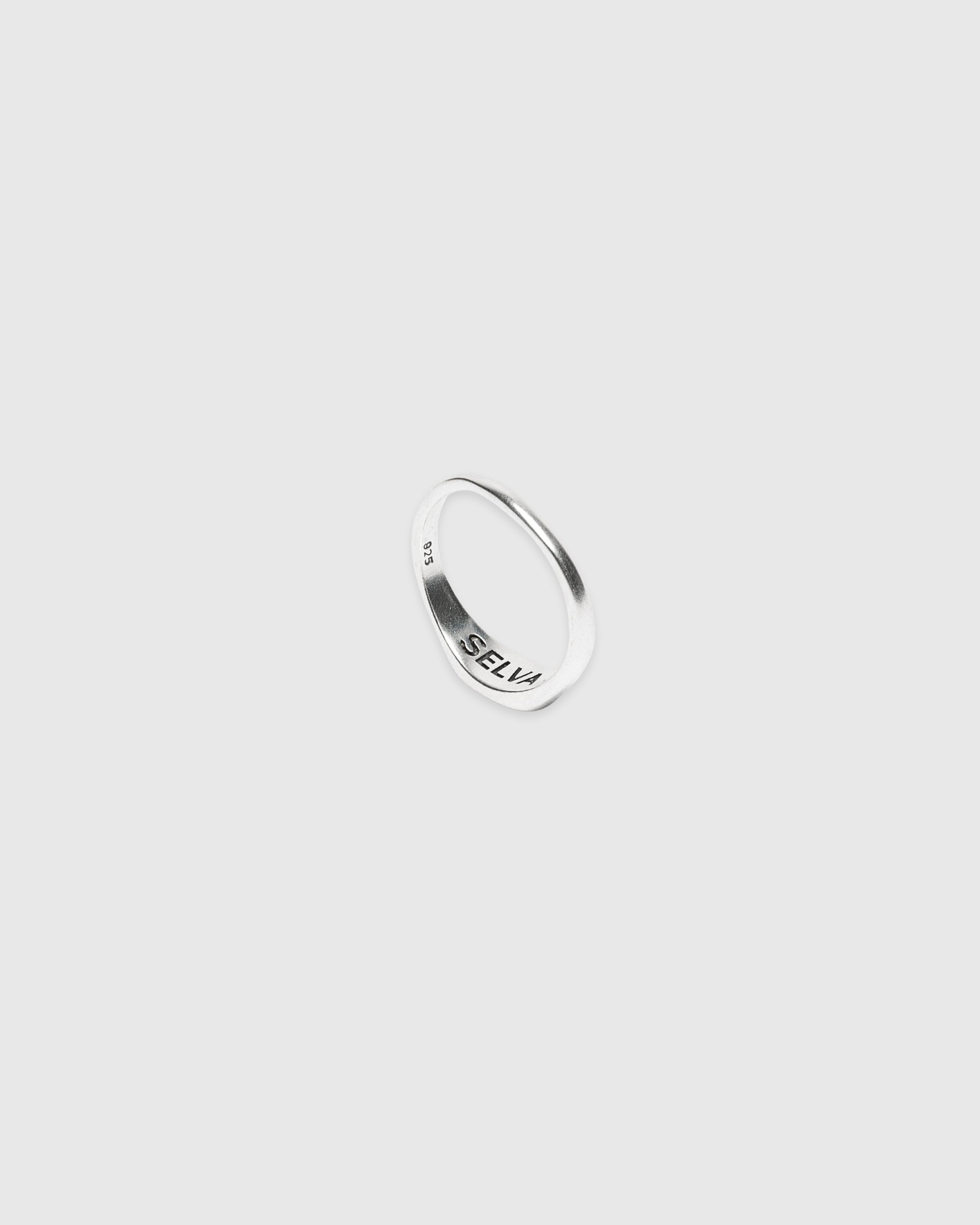 Idyl Signet Ring